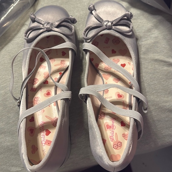 Beautiful SHIEN Grey Satin Heels Size 10. Never Worn. Has Nice Chunky Heel. - Picture 2 of 4